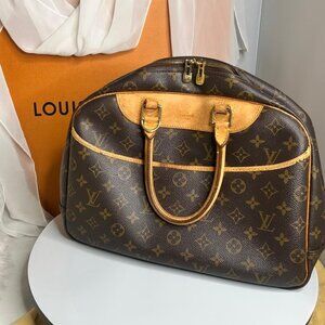 💎✨Authentic✨💎Louis Vuitton Monogram Deauville Hand bag